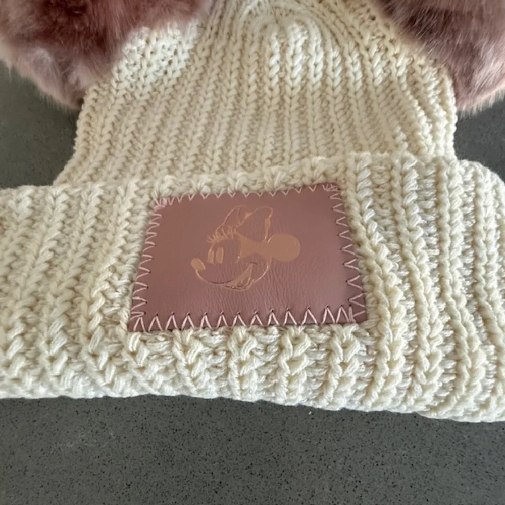 New!  Minnie Mouse Love Your Melon Youth Speckled Cuff Double Pom Hat  White